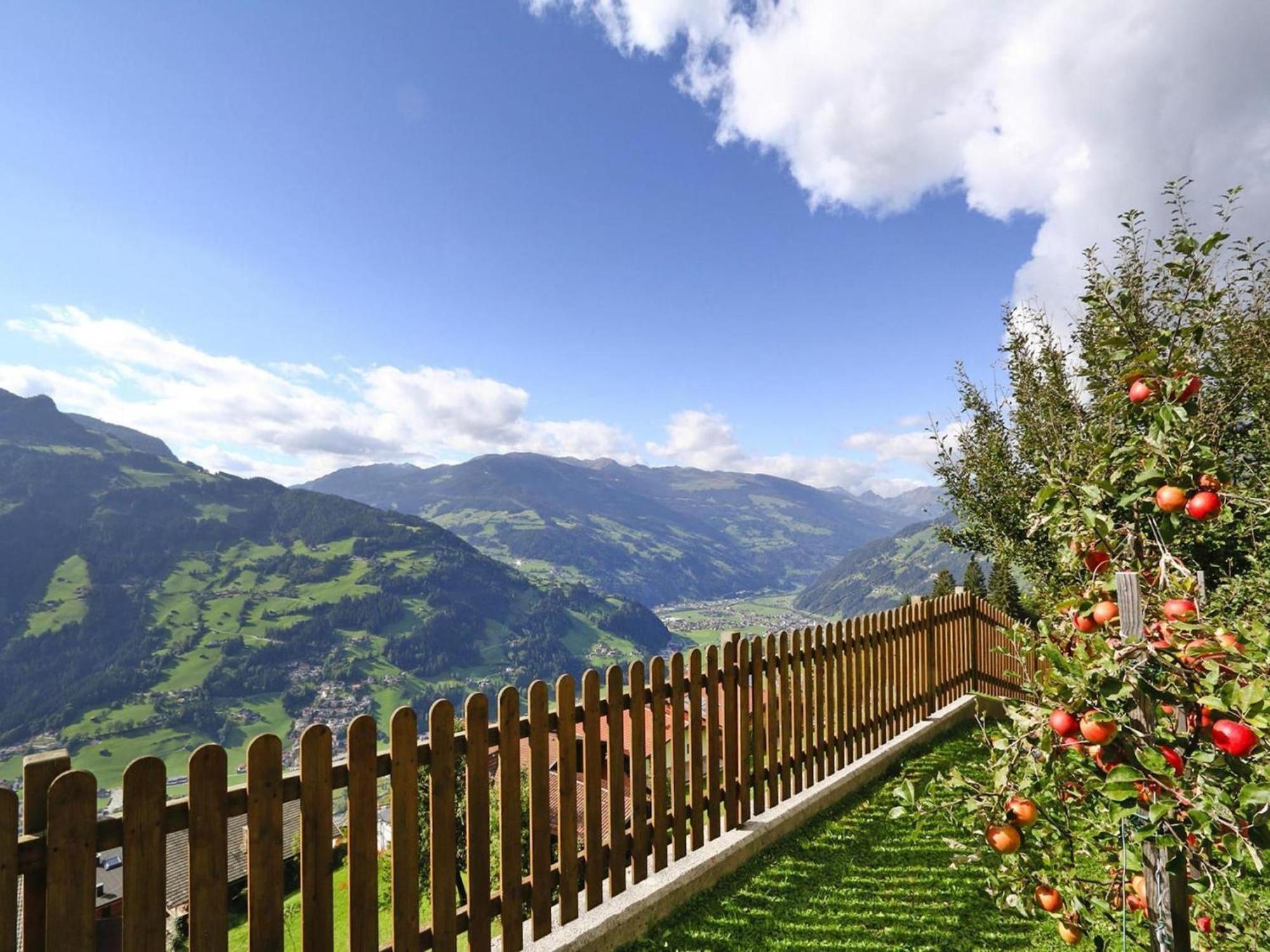 Apartment In Hippach Im Zillertal In The Mountains Muhlen  Ngoại thất bức ảnh